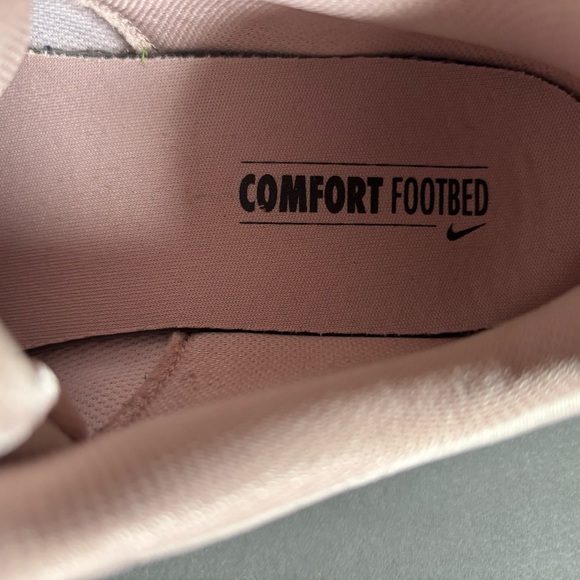 Nike City Trainers Women's Pink Athletic Shoes - Picture 5 of 10